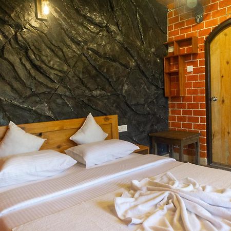Hobbit Hole Hideaway Bed and Breakfast Ella Εξωτερικό φωτογραφία