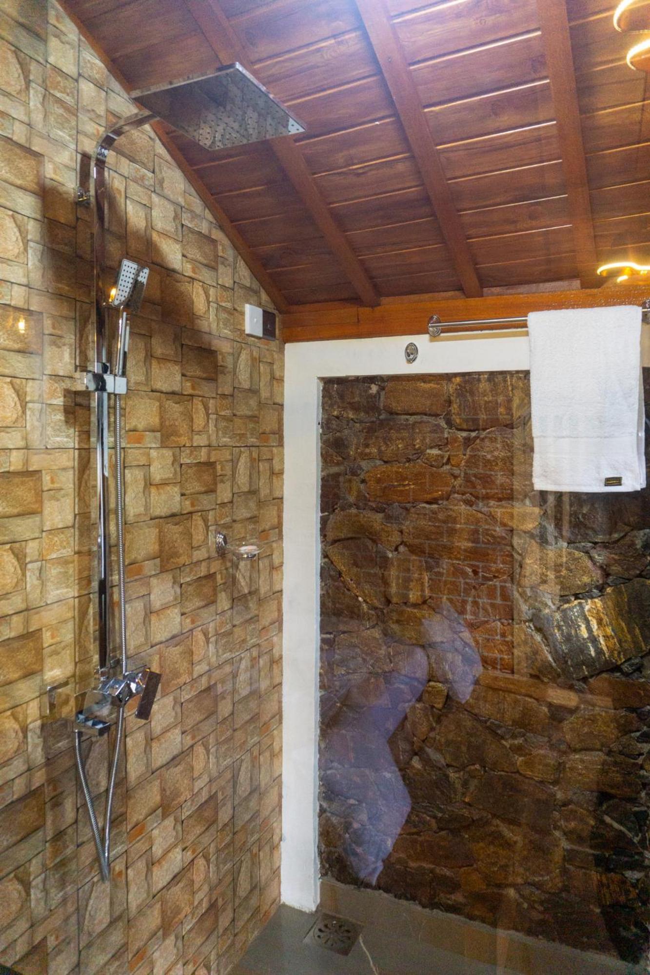 Hobbit Hole Hideaway Bed and Breakfast Ella Εξωτερικό φωτογραφία
