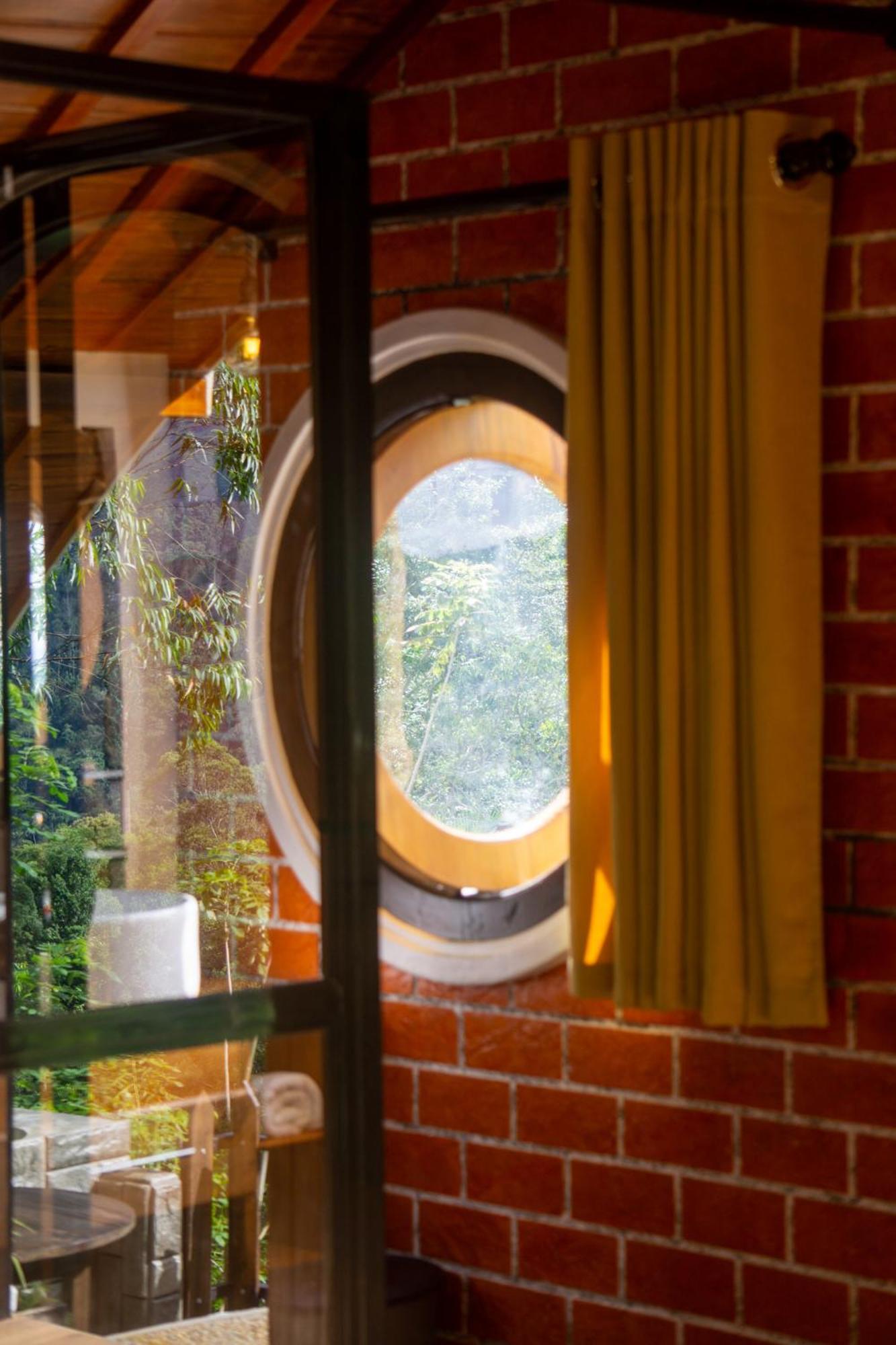 Hobbit Hole Hideaway Bed and Breakfast Ella Εξωτερικό φωτογραφία