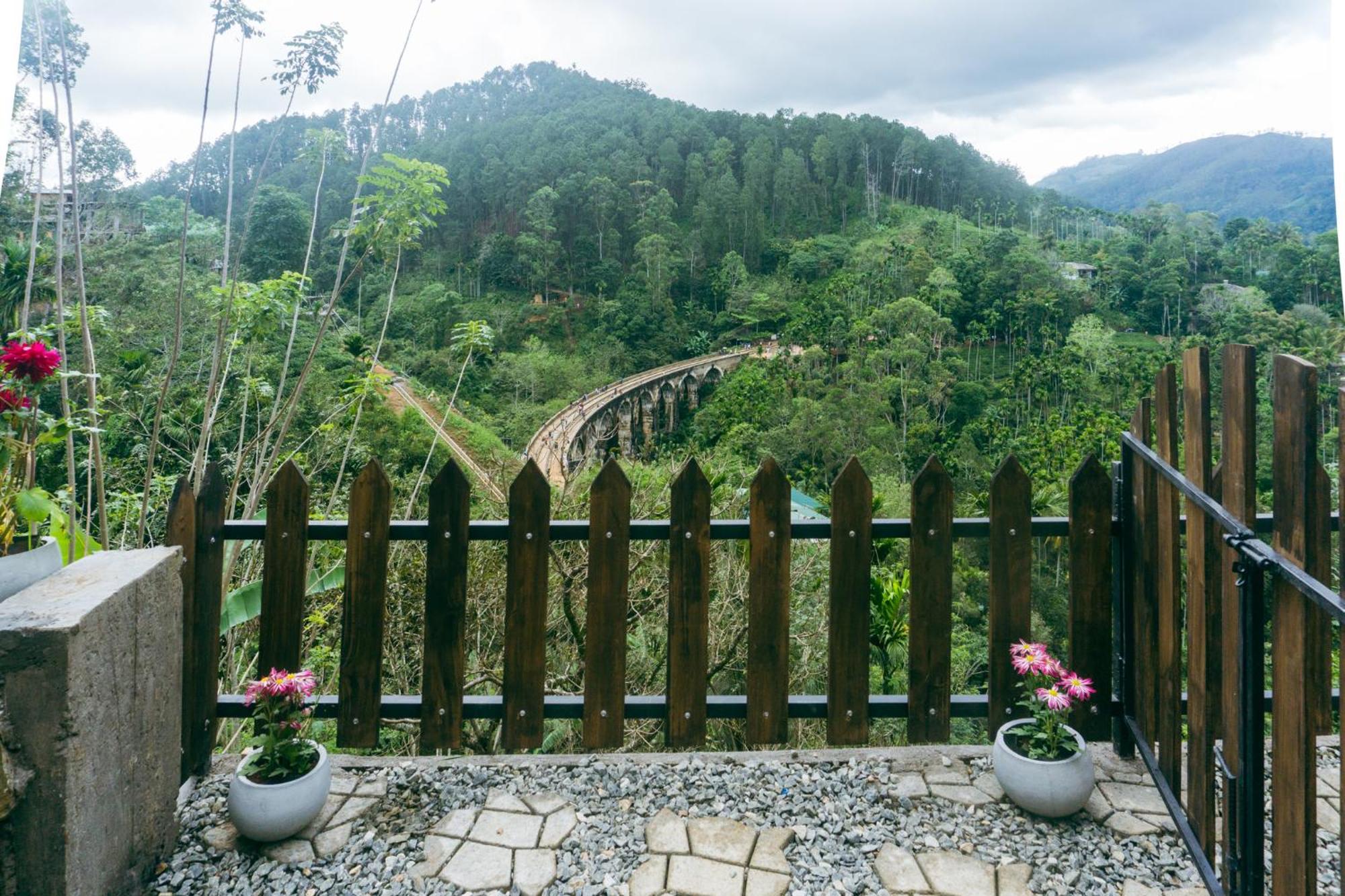 Hobbit Hole Hideaway Bed and Breakfast Ella Εξωτερικό φωτογραφία