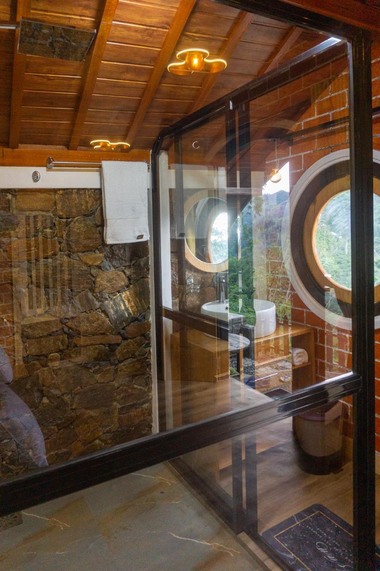 Hobbit Hole Hideaway Bed and Breakfast Ella Εξωτερικό φωτογραφία