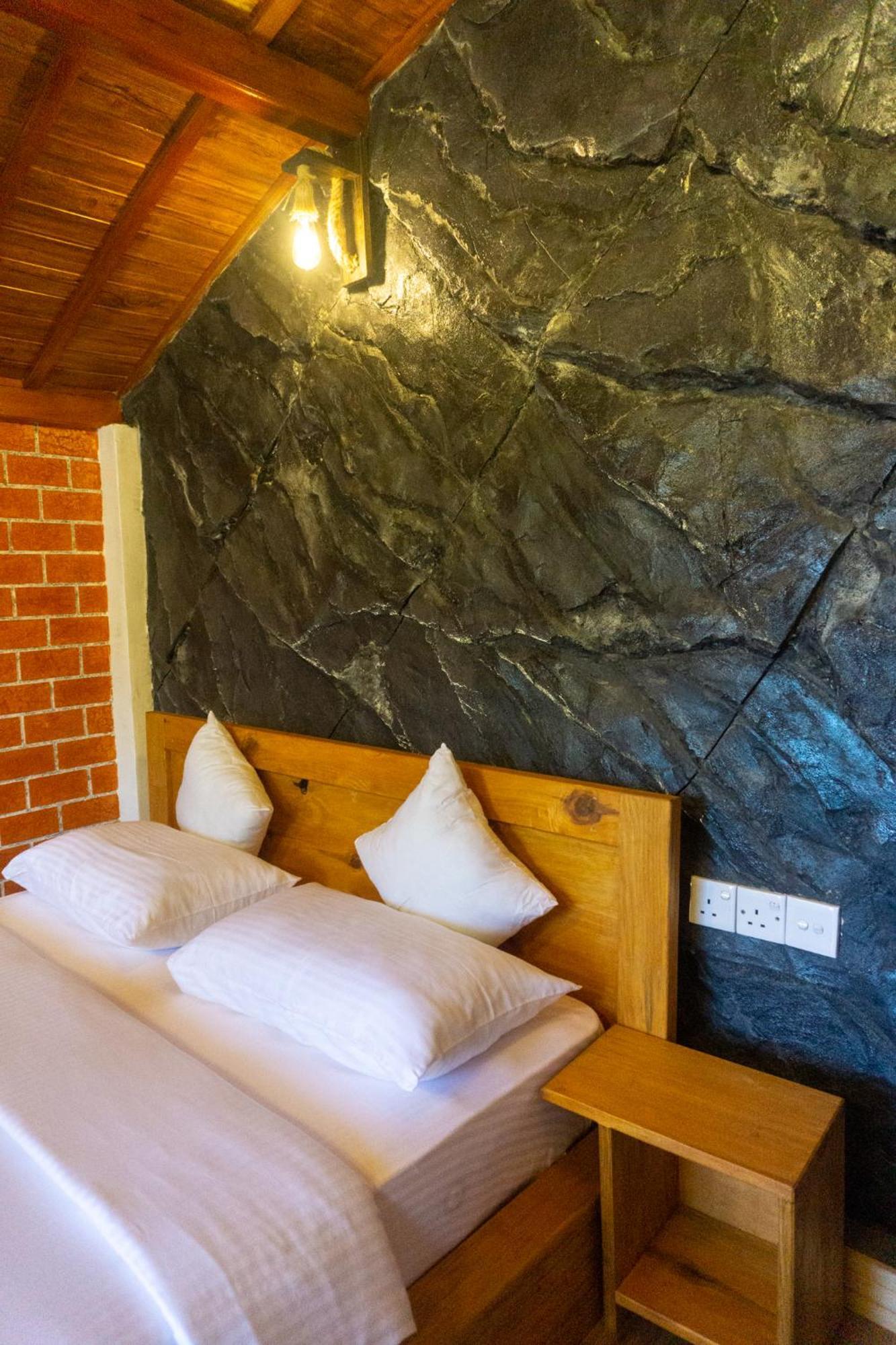Hobbit Hole Hideaway Bed and Breakfast Ella Εξωτερικό φωτογραφία