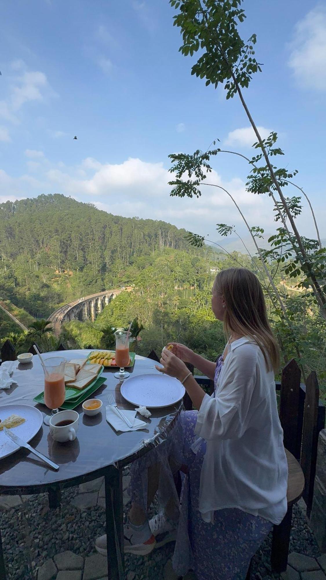 Hobbit Hole Hideaway Bed and Breakfast Ella Εξωτερικό φωτογραφία